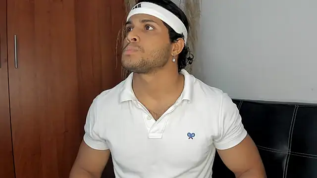 Snapshot of Evansdark1 chatting on 11.20.25 Evansdark1 online show from 11.20.25