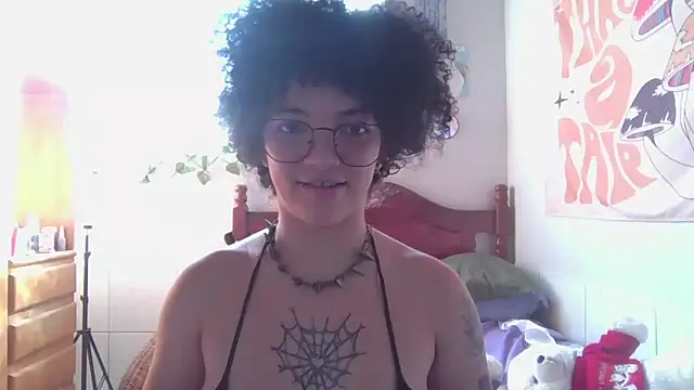 Snapshot of CamillyBlum chatting on 03.16.26 CamillyBlum online show from 03.16.26