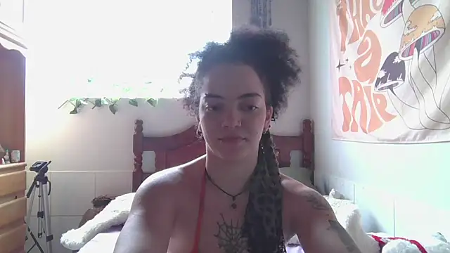 Snapshot of CamillyBlum chatting on 04.01.26 CamillyBlum online show from 04.01.26