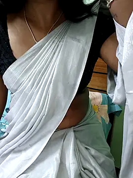 Snapshot of Laxmipriyatamil chatting on 05.29.26 Laxmipriyatamil online show from 05.29.26