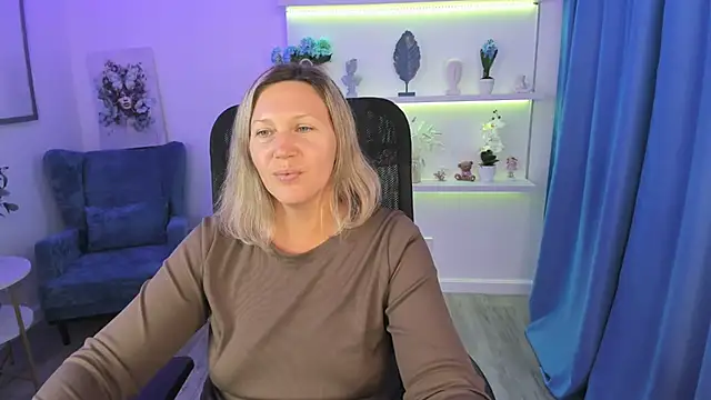 NinaStarle online show from 09.13.25