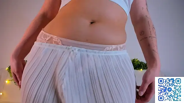 girlllsooft online show from 10.22.25