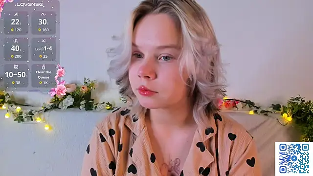 girlllsooft online show from 11.05.25