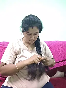 Snapshot of tamilaruvi chatting on 05.26.26 tamilaruvi online show from 05.26.26