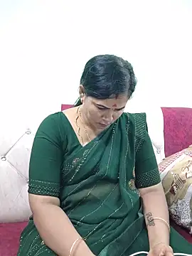 Snapshot of tamilaruvi chatting on 06.12.26 tamilaruvi online show from 06.12.26