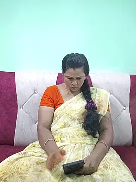 Snapshot of tamilaruvi chatting on 06.19.26 tamilaruvi online show from 06.19.26