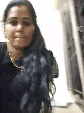 Snapshot of tamilaruvi chatting on 06.25.26 tamilaruvi online show from 06.25.26