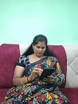 Snapshot of tamilaruvi chatting on 07.24.26 tamilaruvi online show from 07.24.26