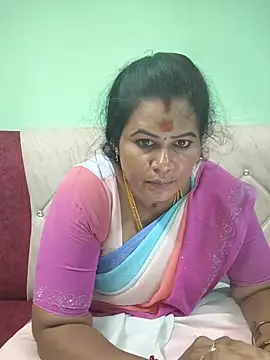 Snapshot of tamilaruvi chatting on 07.31.26 tamilaruvi online show from 07.31.26
