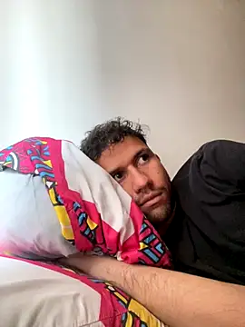 Snapshot of Michaell_Spinelly chatting on 09.08.25 Michaell Spinelly online show from 09.08.25