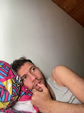 Snapshot of Michaell_Spinelly chatting on 09.13.25 Michaell Spinelly online show from 09.13.25