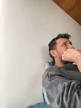 Snapshot of Michaell_Spinelly chatting on 09.16.25 Michaell Spinelly online show from 09.16.25