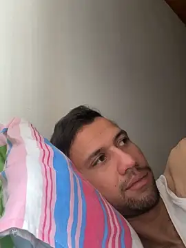 Snapshot of Michaell_Spinelly chatting on 10.08.25 Michaell Spinelly online show from 10.08.25