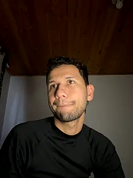 Snapshot of Michaell_Spinelly chatting on 10.27.25 Michaell Spinelly online show from 10.27.25