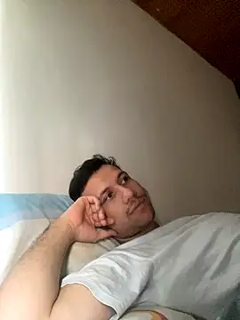 Snapshot of Michaell_Spinelly chatting on 11.05.25 Michaell Spinelly online show from 11.05.25