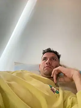 Snapshot of Michaell_Spinelly chatting on 11.08.25 Michaell Spinelly online show from 11.08.25