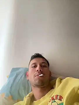 Snapshot of Michaell_Spinelly chatting on 11.10.25 Michaell Spinelly online show from 11.10.25