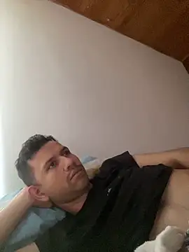 Snapshot of Michaell_Spinelly chatting on 11.22.25 Michaell Spinelly online show from 11.22.25