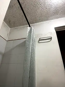 Snapshot of Michaell_Spinelly chatting on 11.24.25 Michaell Spinelly online show from 11.24.25