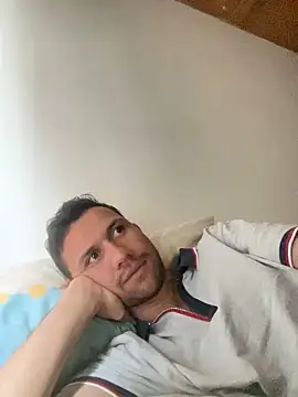 Snapshot of Michaell_Spinelly chatting on 11.27.25 Michaell Spinelly online show from 11.27.25