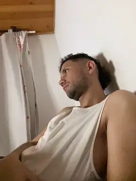 Snapshot of Michaell_Spinelly chatting on 12.14.25 Michaell Spinelly online show from 12.14.25