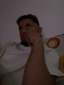 Snapshot of Michaell_Spinelly chatting on 05.18.26 Michaell Spinelly online show from 05.18.26