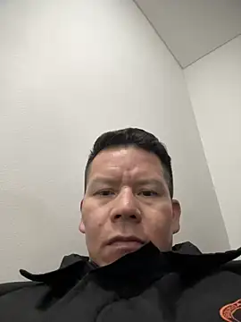 Manu0586 online show from 10.16.25