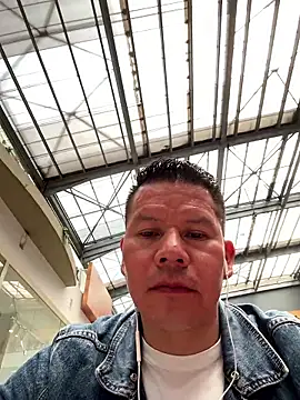 Manu0586 online show from 04.01.26