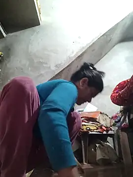 couple 71 online show from 01.14.26