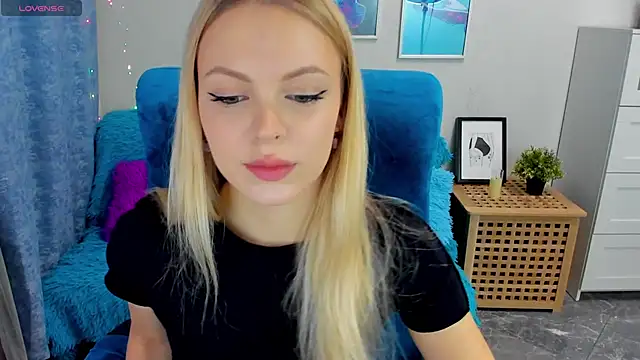 KatherineePierce online show from 11.07.25