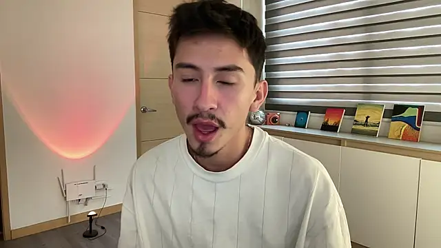 sweettaaron01 online show from 11.14.25