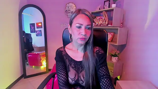 Stefy Zea online show from 12.03.25