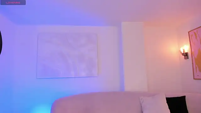 IsabellaMoreau online show from 11.26.25