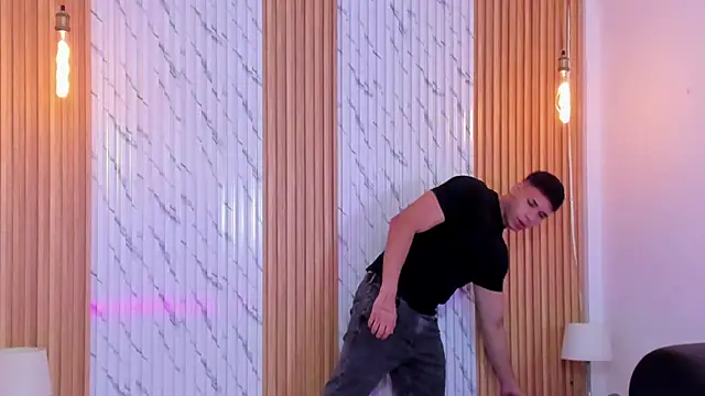 thomas walker0 online show from 10.25.25