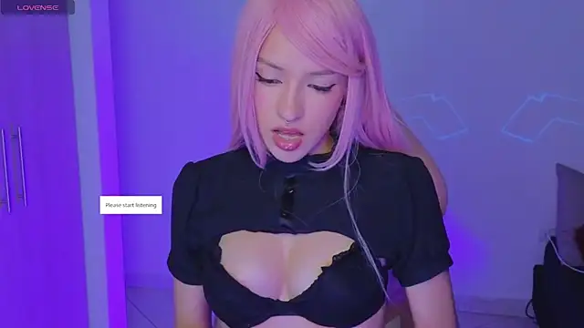 Snapshot of Moonlightt_21 chatting on 12.14.25 Moonlightt 21 online show from 12.14.25