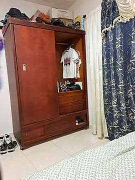 Snapshot of VikysDavis chatting on 10.09.25 VikysDavis online show from 10.09.25