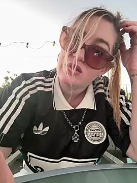 Granlady7 online show from 04.18.26