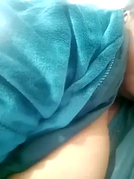 ShySexyBaddiexx online show from 09.17.25