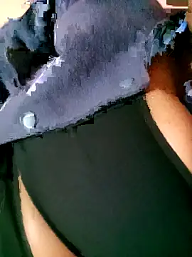 ShySexyBaddiexx online show from 02.12.26