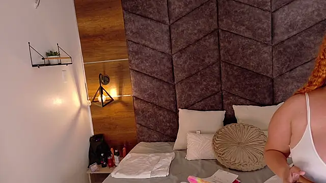 JenaCooper  online show from 09.16.25