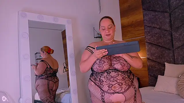 JenaCooper  online show from 10.11.25