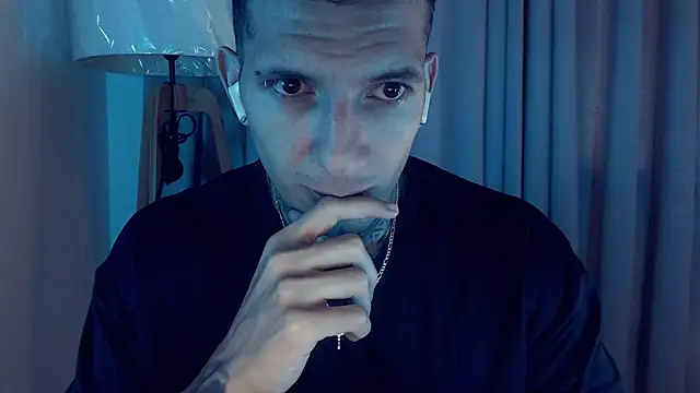 Snapshot of Shane_Clay chatting on 09.21.25 Shane Clay online show from 09.21.25