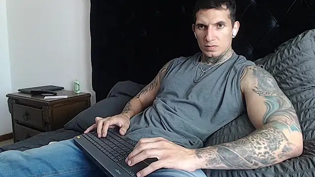 Shane Clay online show from 01.05.26