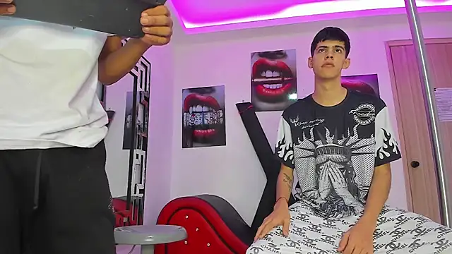 TWINKS FRIENDS online show from 10.10.25