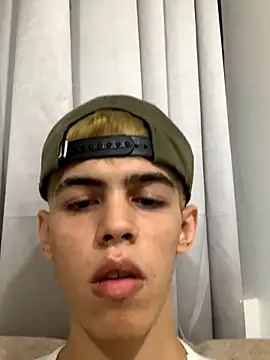 TWINKS FRIENDS online show from 11.22.25