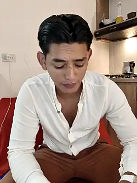 Snapshot of Hiroshi_Shen chatting on 10.06.25 Hiroshi Shen online show from 10.06.25
