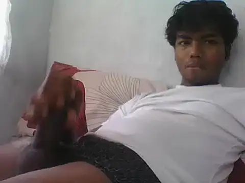 Snapshot of young_dickkk chatting on 03.12.26 young dickkk online show from 03.12.26