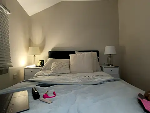 FrancescaXO online show from 09.23.25