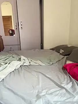 PrettyNina77 online show from 04.16.26