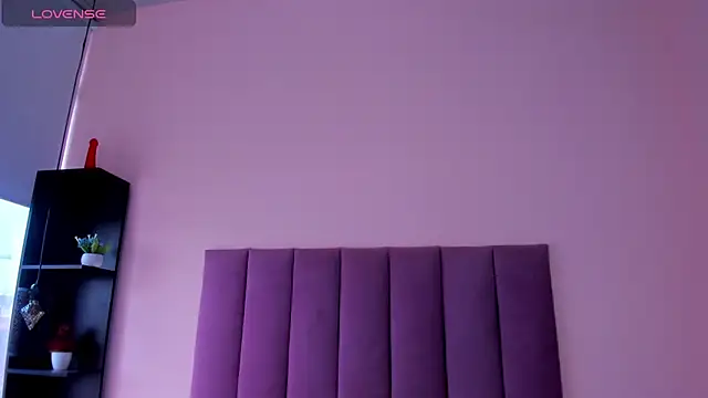 violet myerrs online show from 01.12.26